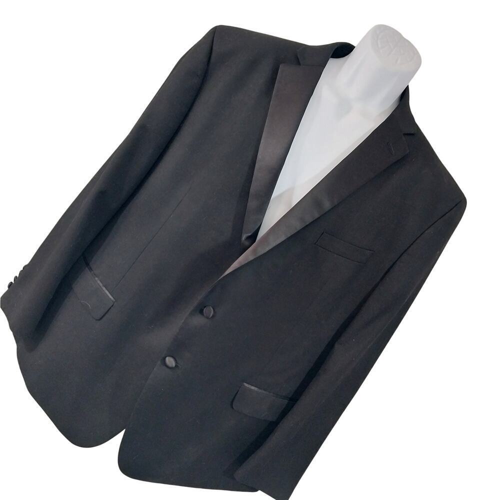 NWOT! VAN HEUSEN! STUNNING CLASSIC BLACK SATIN LAPEL DRESS TUXEDO JACKET! SZ 50R
